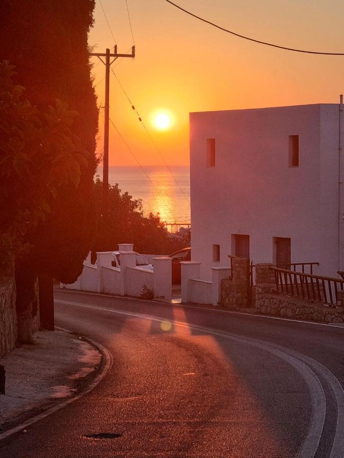 Zafeiris Apartments Livadia  Exterior photo
